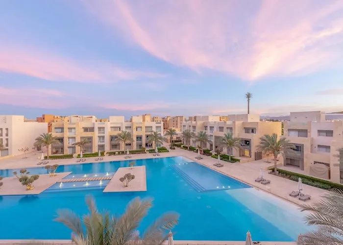Coastal Vibe 2br Mangroovy Gouna With Rooftop Cinema, Bbq, Pool & Access Appartement