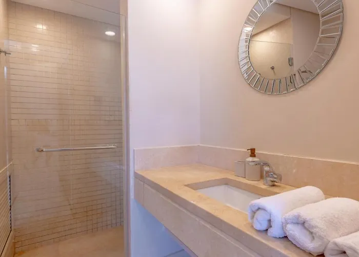Coastal Vibe 2br Mangroovy Gouna With Rooftop Cinema, Bbq, Pool & Access Hurghada