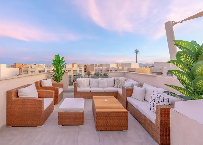 Coastal Vibe 2br Mangroovy Gouna With Rooftop Cinema, Bbq, Pool & Access Appartement Hurghada